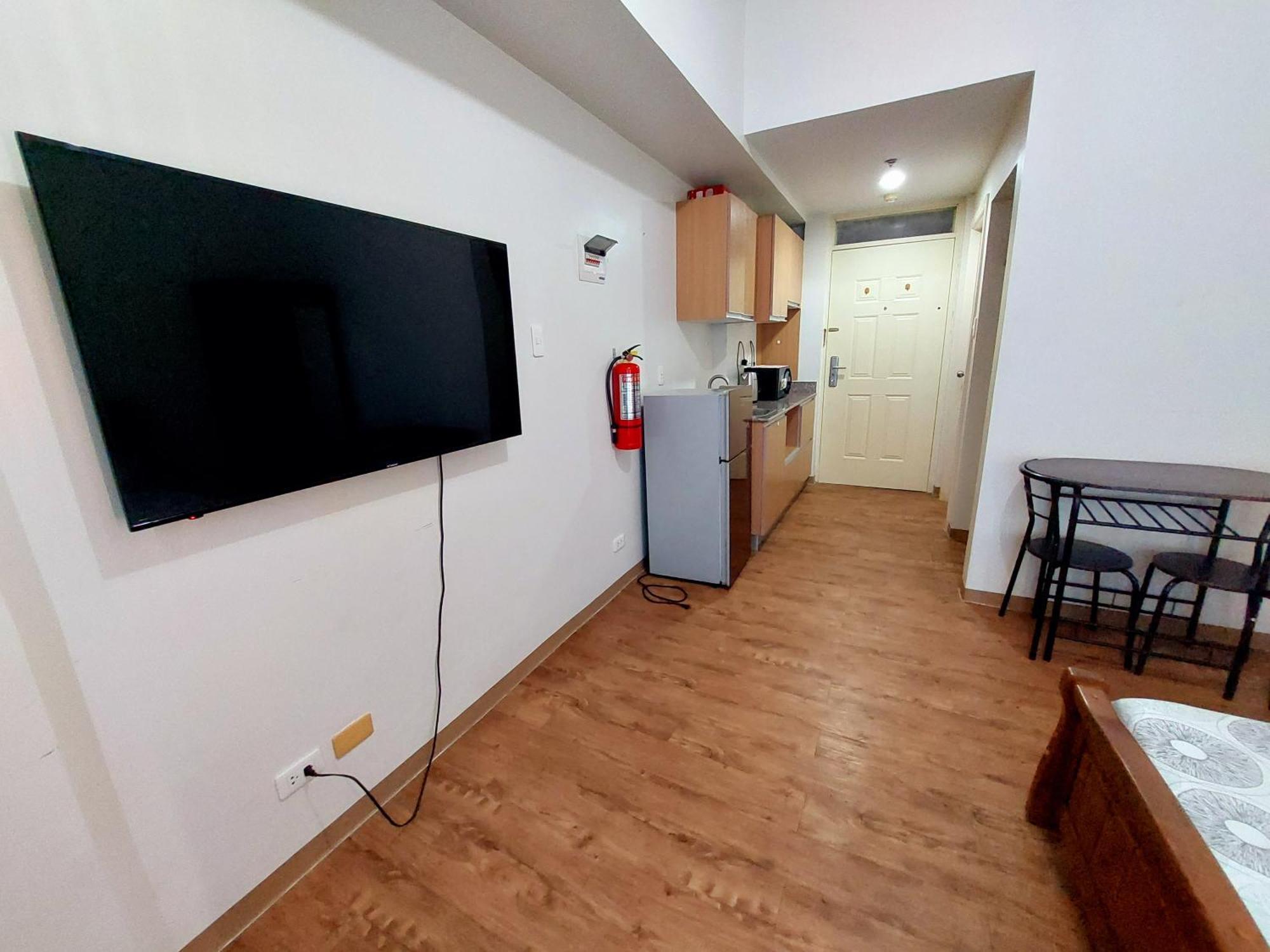 Ania Suite Room Lapu-Lapu City Exterior photo