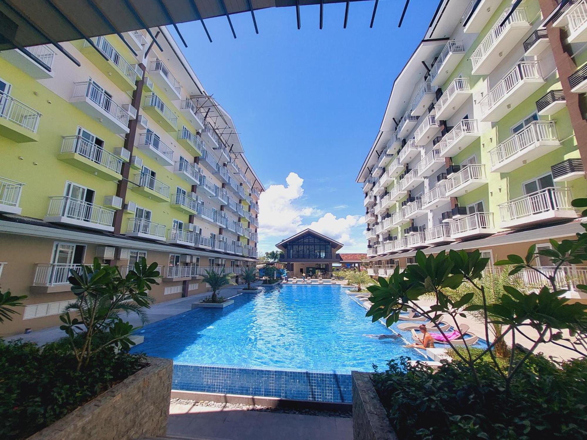 Ania Suite Room Lapu-Lapu City Exterior photo