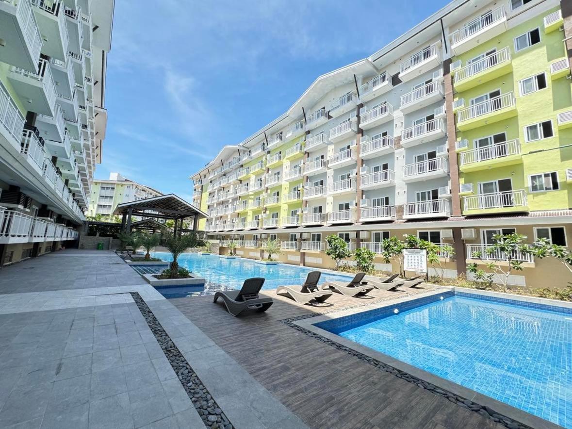 Ania Suite Room Lapu-Lapu City Exterior photo