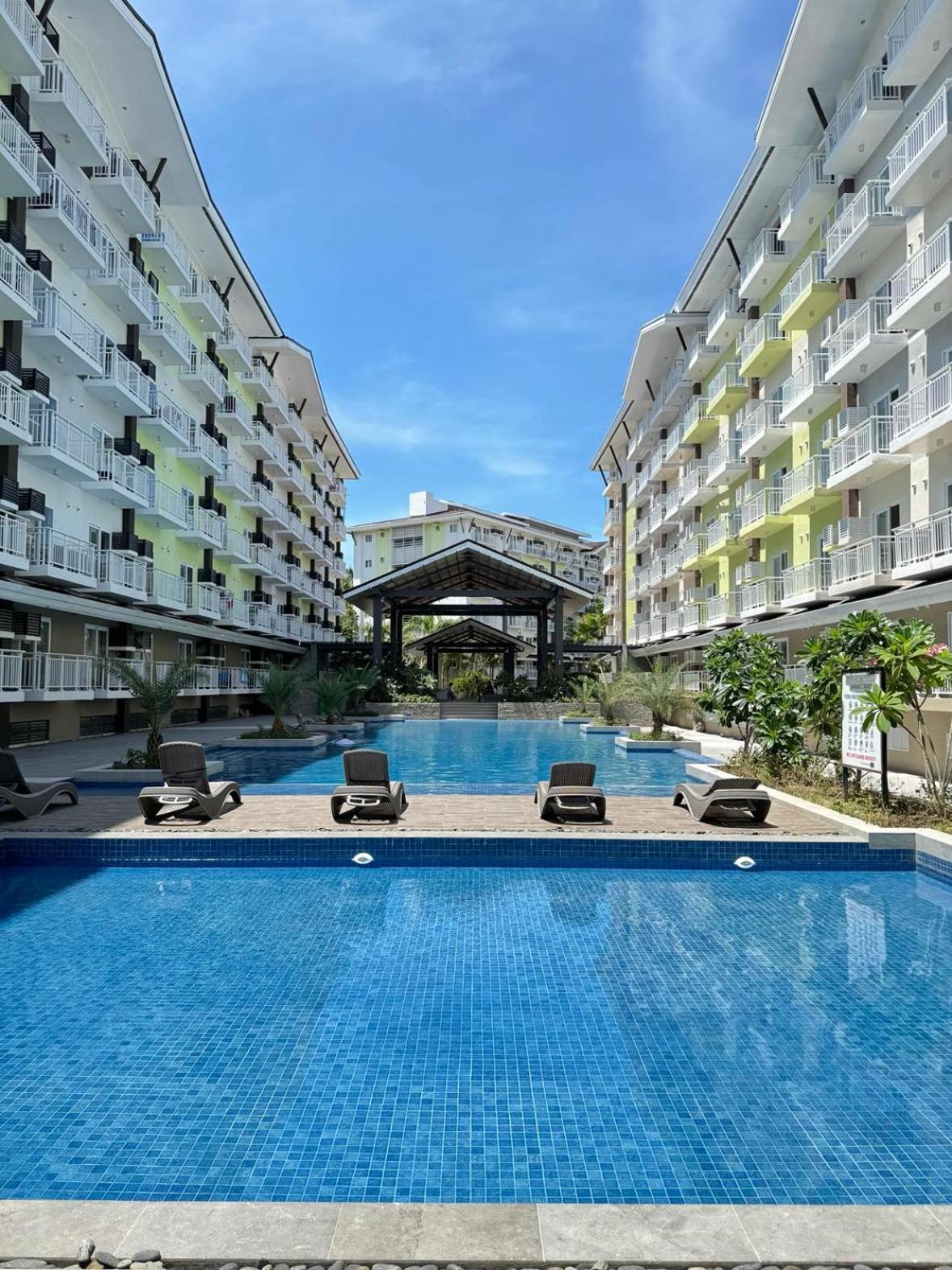 Ania Suite Room Lapu-Lapu City Exterior photo